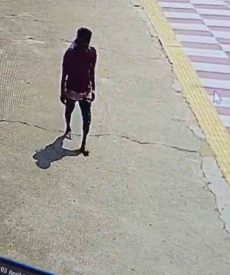 अंबिकापुर रेलवे स्टेशन पर घूमता मिला निर्भया हत्याकांड का आरोपी, गृह मंत्री बोले- कड़ी सजा दिलाएगी सरकार