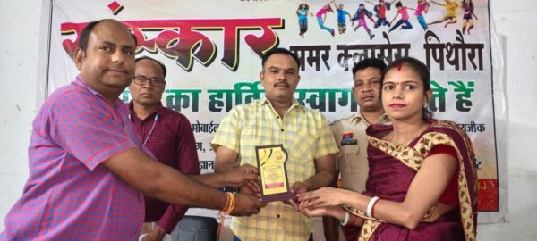 संस्कार मल्टी टैलेंट क्लास में विद्यार्थियों को दी गई सड़क सुरक्षा और साइबर जागरूकता की जानकारी