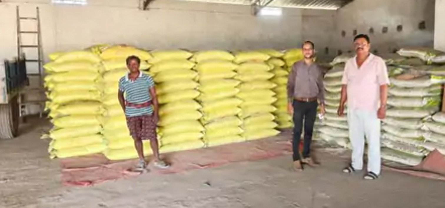 खाद गोदामों का निरीक्षण