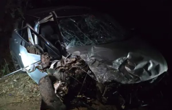 NH-30 हादसा: दो कारों की टक्कर में 6 की मौत, कॉन्स्टेबल मुनेंद्र नेताम के परिवार के 4 सदस्य शामिल