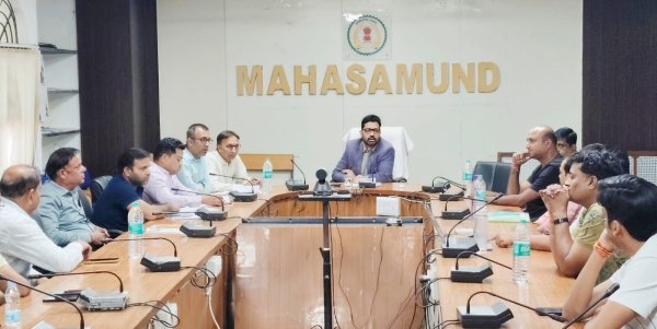 धान उठाव में तेजी लाने कलेक्टर के सख्त निर्देश, 15 अप्रैल तक 21 हजार मीट्रिक टन उठाव का लक्ष्य