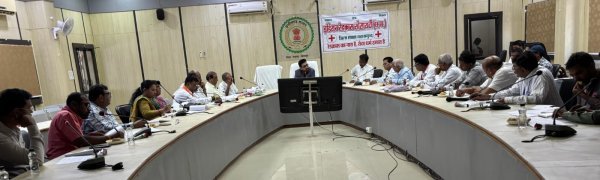 प्रशासन की सख्ती: बिना अनुमति नहीं होंगे रक्तदान शिविर, रेड क्रॉस बैठक में अहम फैसले