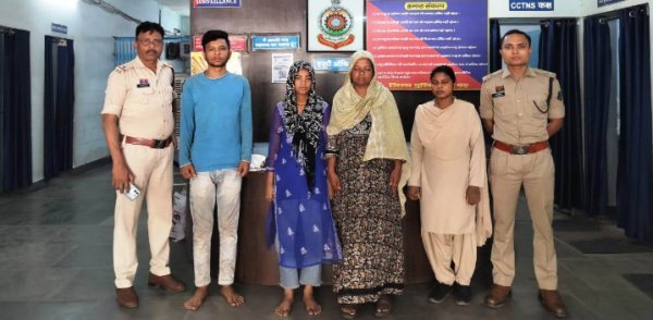 इंसानियत शर्मसार: काम का झांसा देकर नाबालिग को 1.5 लाख में बेचा, जबरन शादी और देह व्यापार के दलदल से पुलिस ने किया रेस्क्यू।