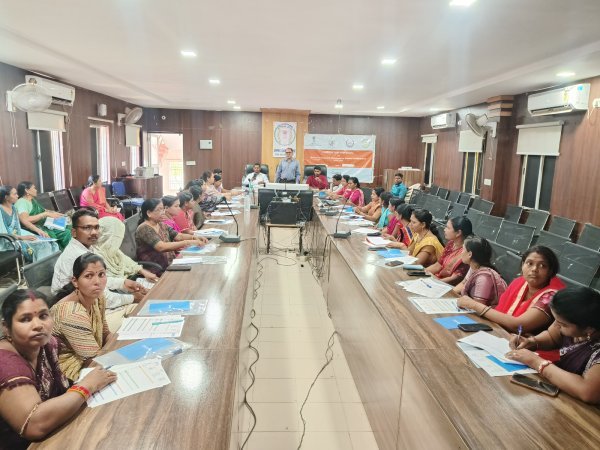 बसना में महिला उद्यमियों को बाजार से जोड़ने हेतु RAMP योजना के तहत एक दिवसीय कार्यशाला आयोजित