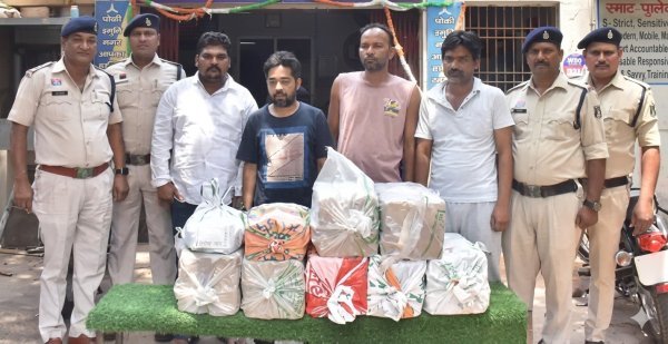 बड़ी कार्रवाई : दुर्ग में नशीली सिरप रैकेट का पर्दाफाश, मास्टरमाइंड समेत चार गिरफ्तार