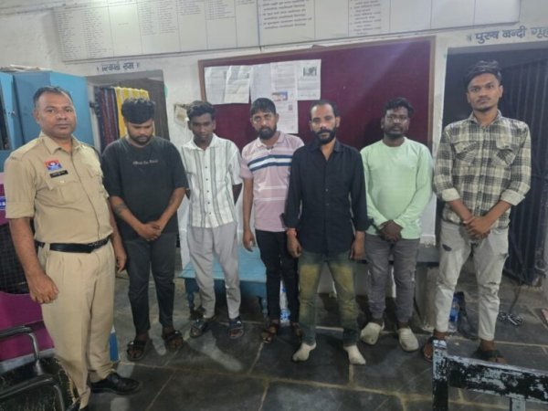 शहर में दहशत फैलाने की कोशिश, धारदार हथियार के साथ युवक गिरफ्तार
