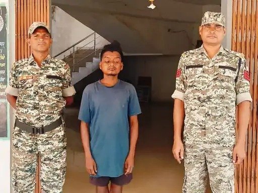 अंधविश्वास की खूनी परिणति : झाड़-फूंक से रोकने पर कलयुगी बेटे ने मां को हंसिए से उतारा मौत के घाट