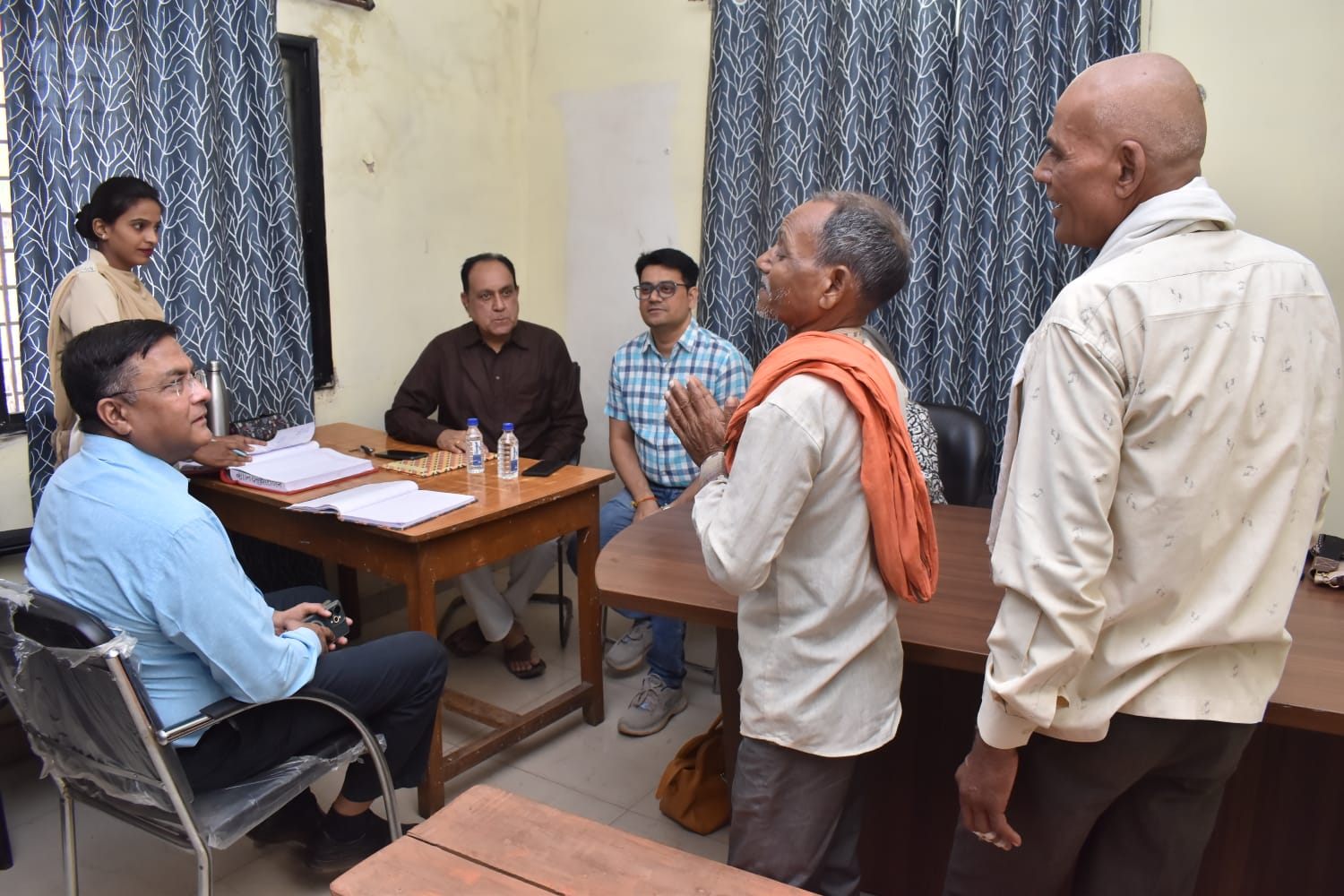 समस्याओं के सामाधान के लिए काउंसलिंग