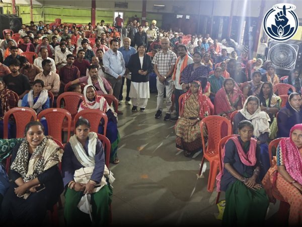 श्रमिक दिवस पर कार्यक्रम, श्रमिकों के सम्मान और अधिकारों पर दिया गया जोर