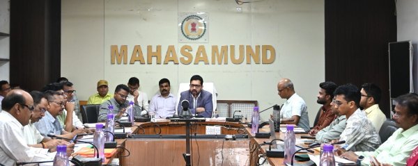 समय-सीमा बैठक : कलेक्टर ने सुशासन तिहार, जनगणना और योजनाओं की प्रगति की समीक्षा की