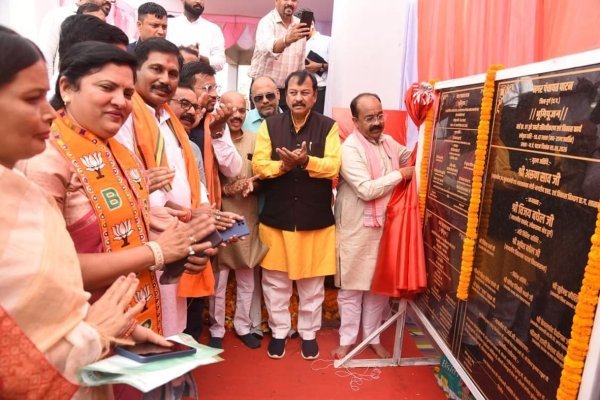 सुशासन तिहार : उपमुख्यमंत्री अरुण साव ने 9.95 करोड़ के विकास कार्यों का किया लोकार्पण व भूमिपूजन