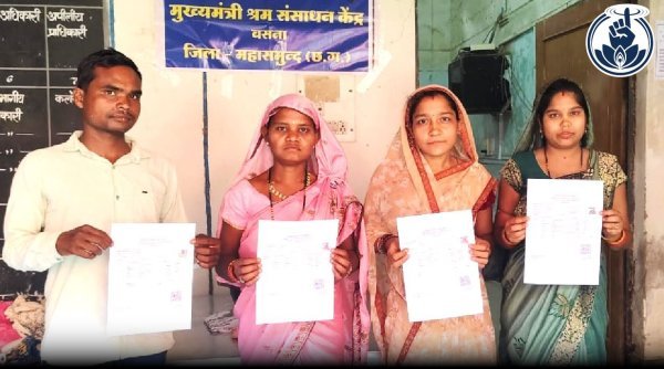 आर्थिक संबल : असंगठित कर्मकारों के लिए सामाजिक सुरक्षा योजनाओं का विस्तार