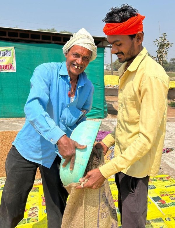 धमतरी बना मॉडल : विश्व की सबसे बड़ी अनाज भंडारण योजना में 97 हजार क्विंटल चना खरीदी के साथ जिले ने रचा नया इतिहास