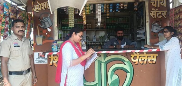 दुर्ग में खाद्य विभाग की कार्रवाई : 32 दुकानों पर चालान, ढाबों को दी चेतावनी