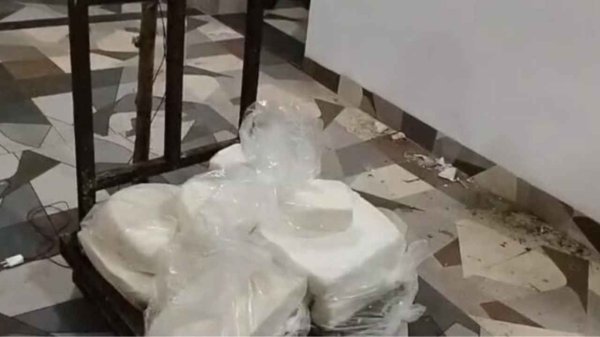 भंडाफोड़ : हॉस्टल की आड़ में चल रहे पनीर स्टोरेज का खुलासा, 140 किलो माल जब्त