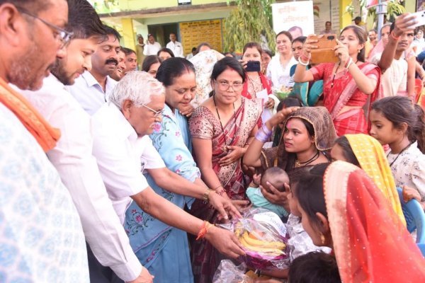 सुशासन तिहार : 436 आवेदन पहुंचे, 157 समस्याओं का मौके पर समाधान