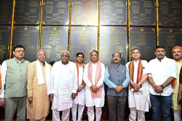 कार्यों की शुरुआत : सुशासन और विकास को मिली नई गति