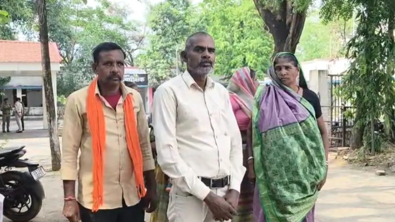 SC-ST एक्ट लगाने की धमकी देने का आरोप