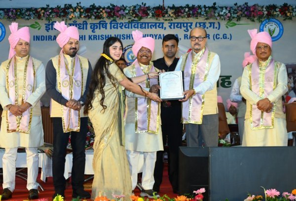 दीक्षण समारोह : कृषि शिक्षा, एआई और ड्रोन तकनीक से बदलेगी ग्रामीण अर्थव्यवस्था