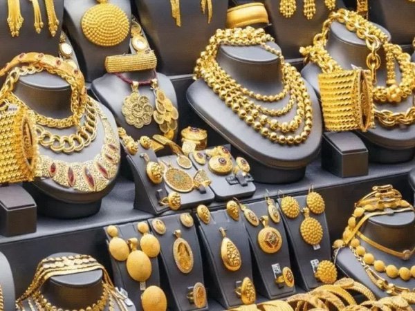 रिकॉर्ड तेजी : सराफा बाजार में लगी आग! चांदी ₹2.69 लाख और सोना ₹1.58 लाख के पार, जानें इस भारी उछाल की वजह
