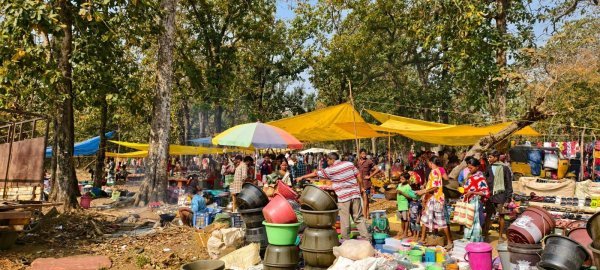 लौटी रौनक : नक्सल मुक्त होते ही बदली तस्वीर, बीजापुर के बंद पड़े बाजारों में लौटी चहल-पहल