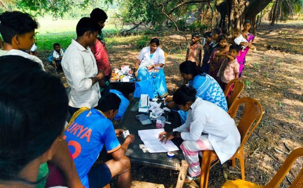 स्वास्थ्य महाअभियान : दूर-दराज गांवों तक पहुंच रही स्वास्थ्य सुविधाएं, गमपुर में सफल रहा यूनिवर्सल हेल्थ सर्वेक्षण