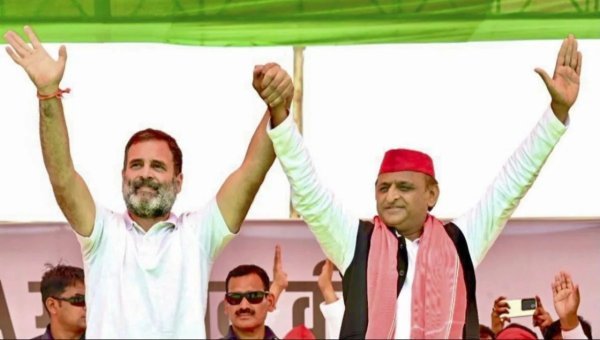 रायबरेली में राहुल गांधी : देश में आने वाला है बड़ा आर्थिक तूफान, पीएम मोदी खुद काट रहे दुनिया के चक्कर और जनता...