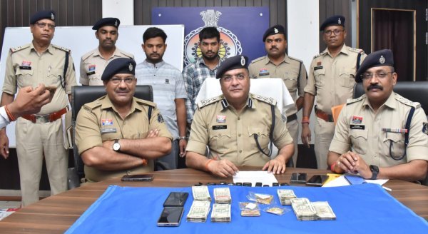 चोरियों का खुलासा : दुर्ग-भिलाई में दिनदहाड़े चोरी करने वाला गैंग गिरफ्तार, 63.50 लाख का माल बरामद