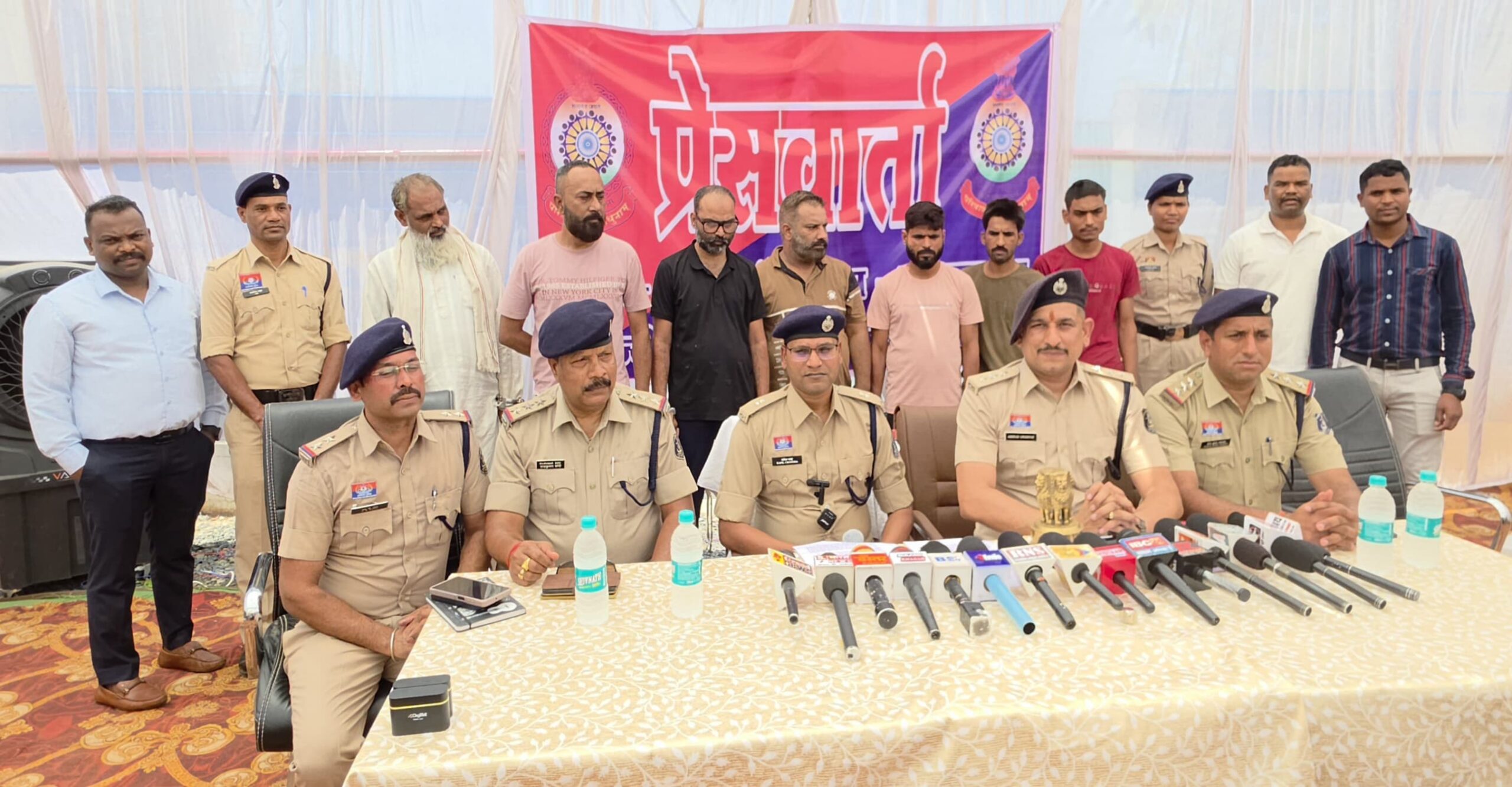 दिल्ली-यूपी से 7 आरोपी गिरफ्तार
