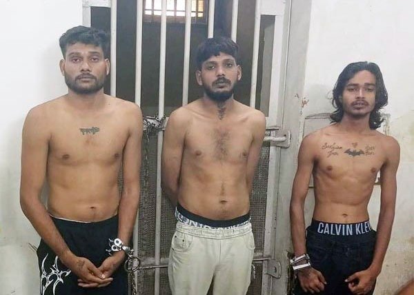 रंजिश : युवक की चाकू मारकर हत्या, नाबालिग समेत 4 गिरफ्तार