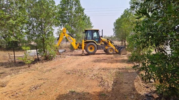 प्रशासन का प्रहार : 150 एकड़ की अवैध प्लाटिंग पर चला बुलडोजर, राजनांदगांव प्रशासन की बड़ी कार्रवाई