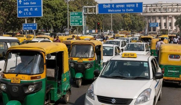 NCR में चक्का जाम : आज से 3 दिनों की महाहड़ताल पर ऑटो, टैक्सी और गिग वर्कर्स