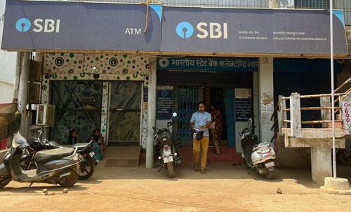 छुट्टियों से होगा काम प्रभावित