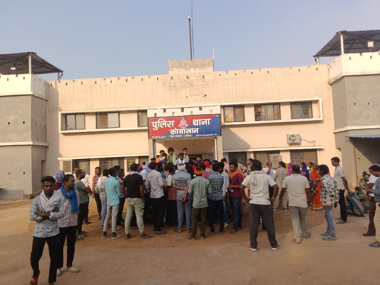 युवक की मौत के बाद ग्रामीणों में आक्रोश