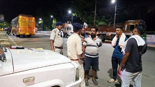 बड़ा अभियान : सड़क पर स्टंट और तेज रफ्तार अब पड़ेगी भारी, पुलिस ने शुरू की सख्त कार्रवाई