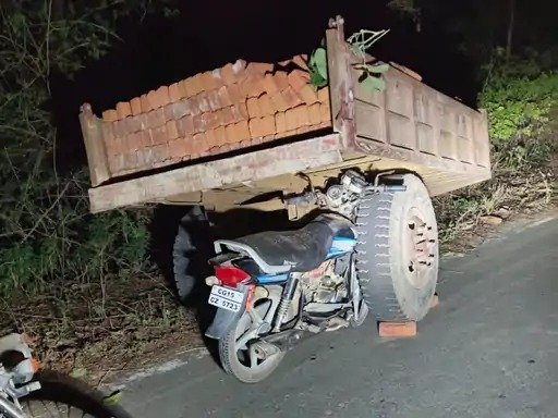 काल बनी रफ्तार : दो भीषण सड़क हादसों में 6 की मौत,  100 मीटर घसीटकर भागा ट्रैक्टर चालक