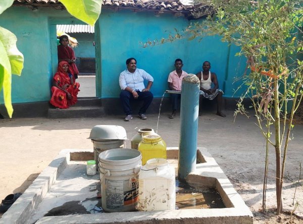 भीषण गर्मी : ग्रामीणों के लिए राहत बनी पीएचई टीम, गांव-गांव पहुंचा रहा स्वच्छ पेयजल