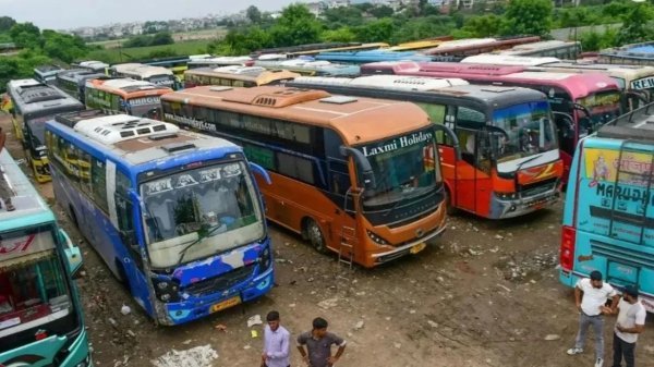 महंगाई की मार : बस संचालकों ने किराया बढ़ाने का प्रस्ताव सरकार को सौंपा