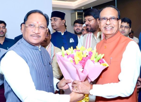 भव्य कार्यक्रम :  शिवराज सिंह चौहान की पुस्तक ‘अपनापन’ का विमोचन, सीएम साय ने बताया प्रेरणादायक