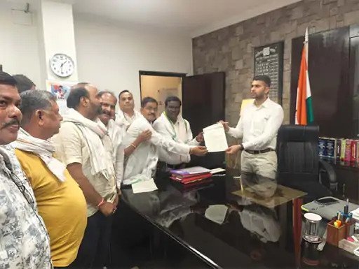 कलेक्ट्रेट घेराव : बिजली, पानी, पेंशन और स्वास्थ्य सेवाओं की बदहाली पर प्रदर्शन