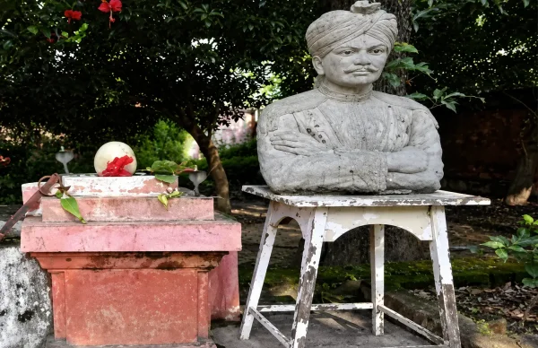 पार्क घोटाला : राजा की मूर्ति चोरी से लेकर अवैध कॉलोनी तक, रसूख के आगे बेबस हुई पालिका, कार्रवाई पर रहस्यमयी ब्रेक!