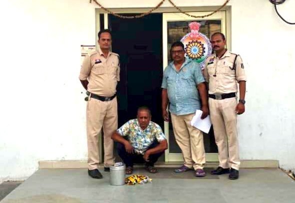 ऑपरेशन आघात : किराना दुकान से बच्चों तक पहुंच रहा था नशा, रायगढ़ पुलिस का बड़ा खुलासा