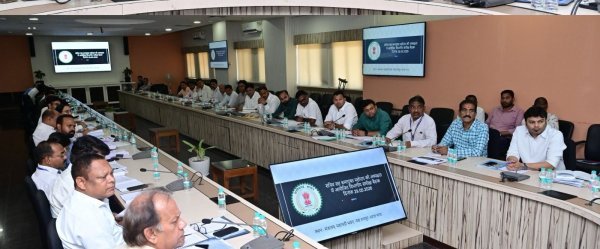 समीक्षा बैठक : हितग्राहियों तक योजनाओं का लाभ पहुंचाने पर जोर
