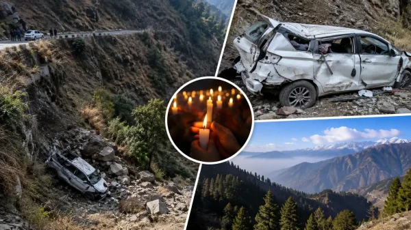 हादसा : बेंगलुरु के पर्यटकों की कार खाई में गिरी, बच्चों समेत 8 की मौत