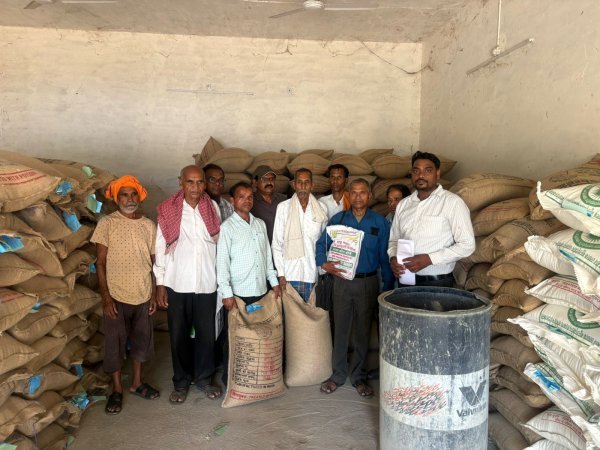 किसानों को बड़ी राहत :  कोरबा में खाद-बीज पर्याप्त, प्रशासन सख्त मोड में