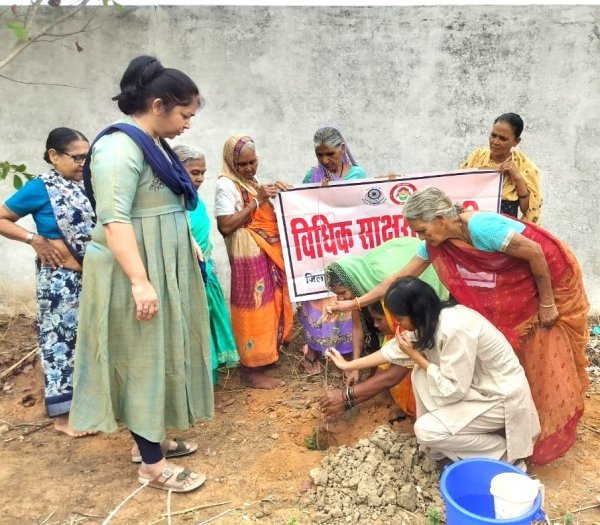 विश्व पर्यावरण दिवस : महासमुंद में विधिक सेवा प्राधिकरण ने चलाया जागरूकता एवं पौधरोपण अभियान
