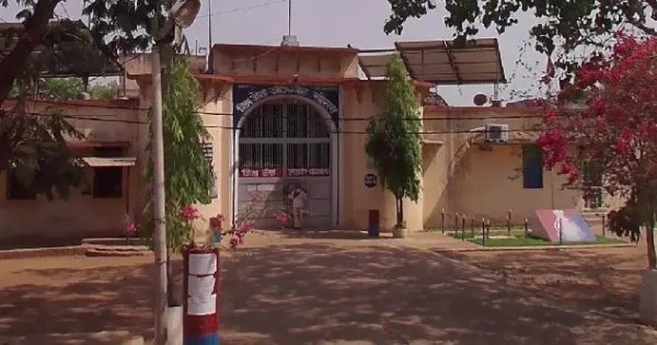 स्वास्थ्य जांच में खुलासा : जिला जेल में 4 बंदी एचआईवी पॉजिटिव, स्वास्थ्य विभाग और प्रशासन में बढ़ी सतर्कता