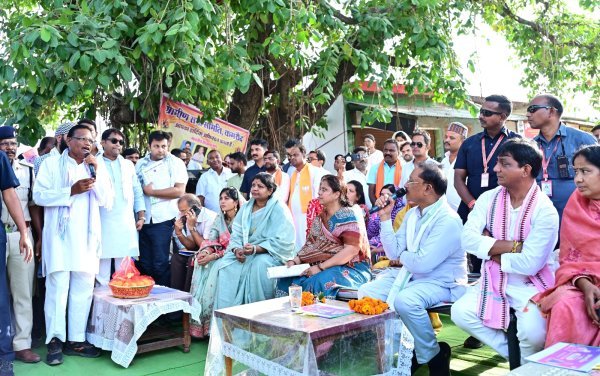 सुशासन तिहार : 41 समाधान शिविरों से 35 हजार से अधिक आवेदनों का हुआ निपटारा