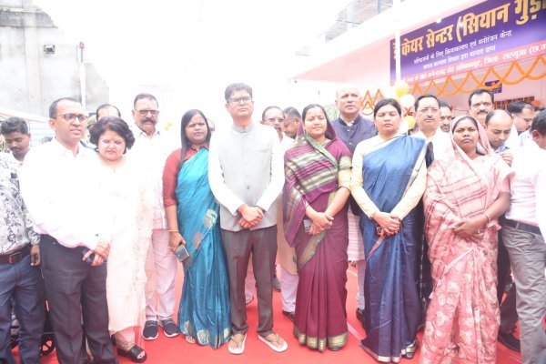 बुजुर्गों को मिला अपना ठिकाना : सरगुजा में सियान गुड़ी डे-केयर सेंटर का शुभारंभ