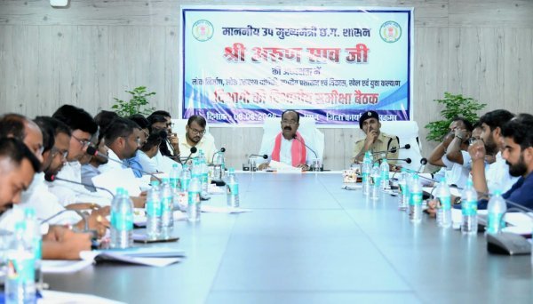 विकास कार्यों की समीक्षा : उप मुख्यमंत्री अरुण साव ने दिए सख्त निर्देश